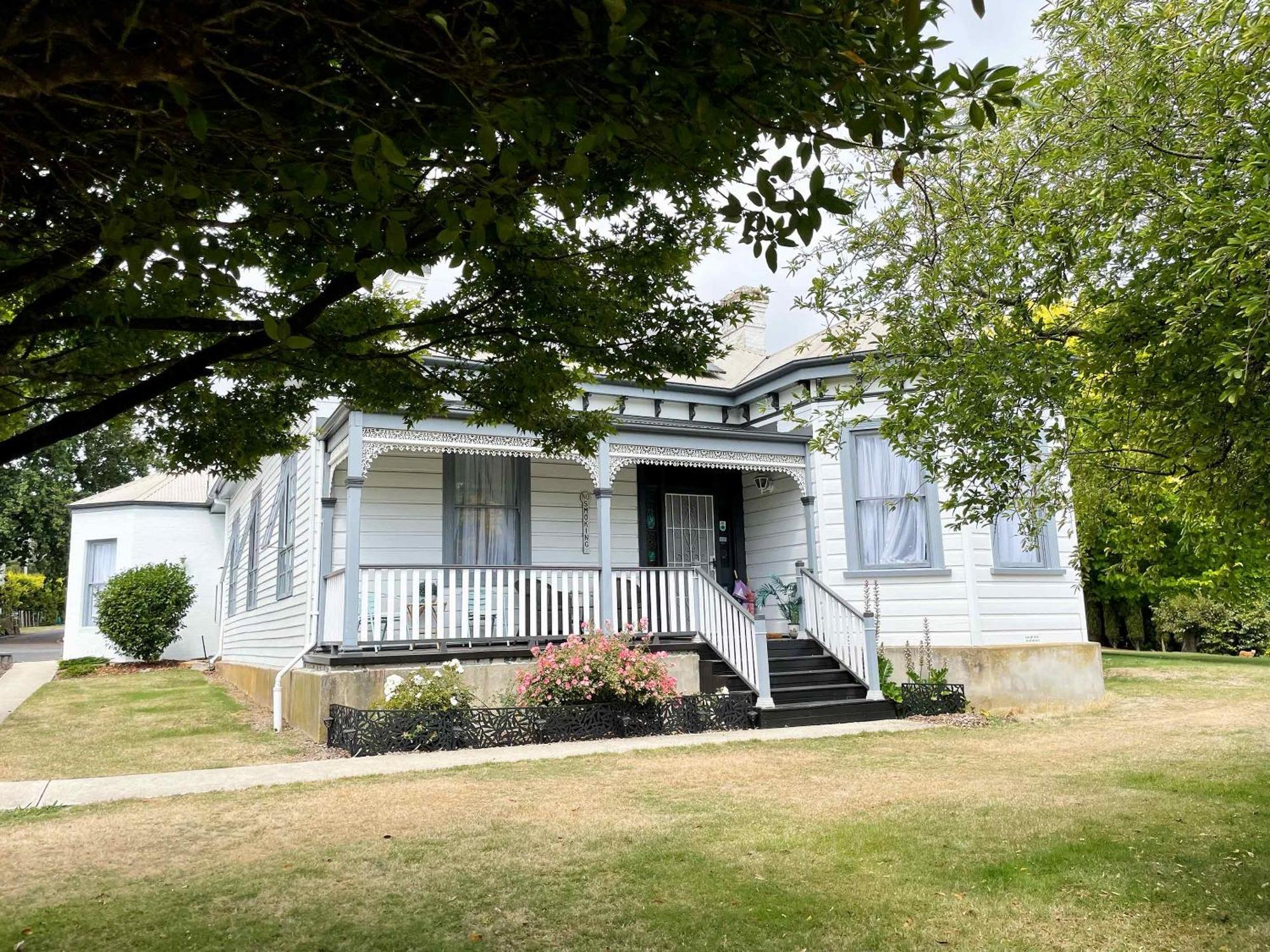 Stony Rise Cottage B&B Devonport Exterior photo